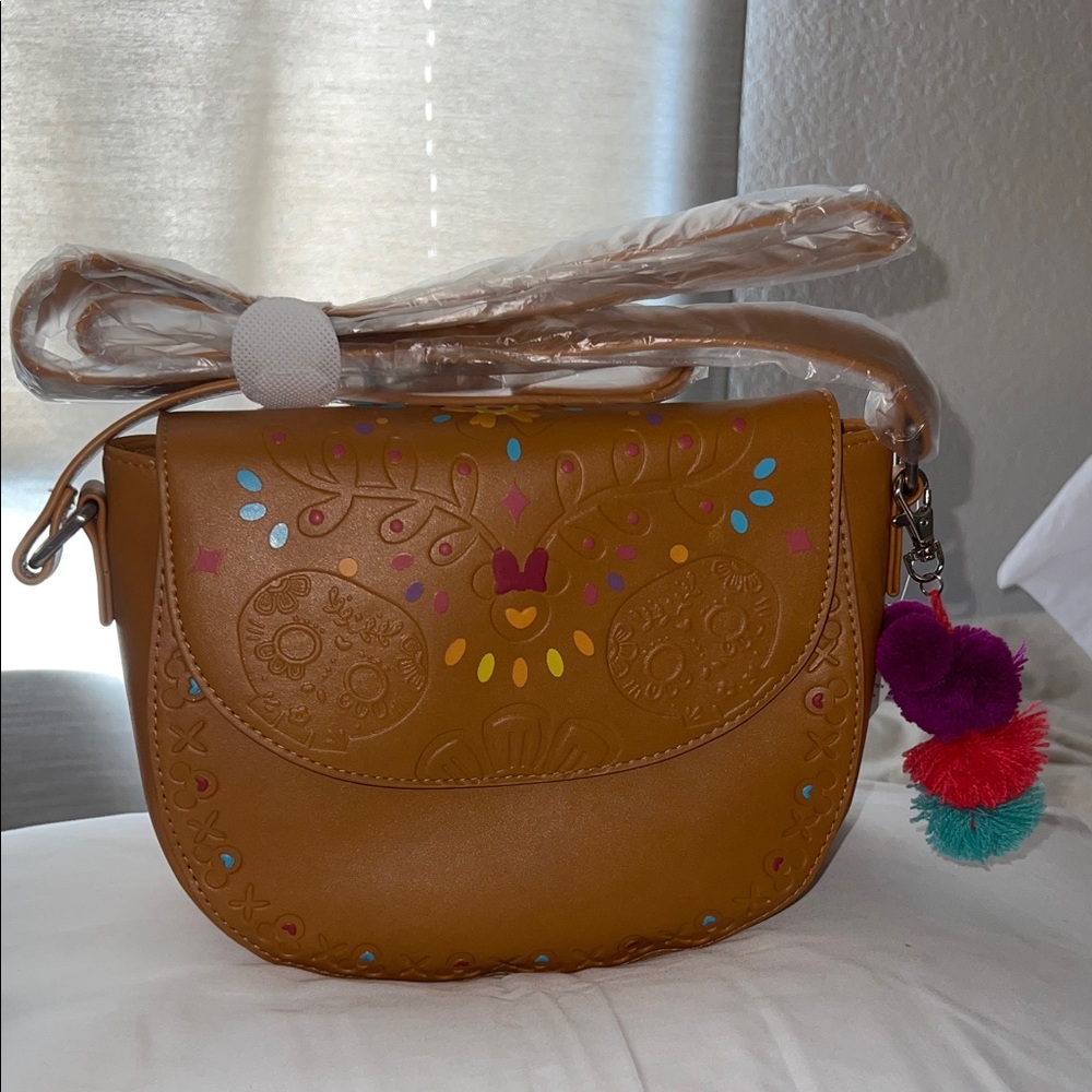 Disney Parks Epcot Mexico Minnie Mouse crossbody bag